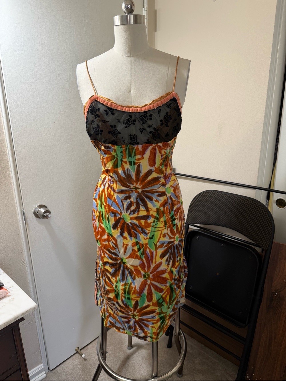 Voyage. Invest in the original. Vintage Multicolor Floral Velvet Slip Dress